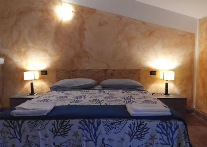 Alojamento de Acomodação e Pequeno-almoço Al Vico Art Crosia